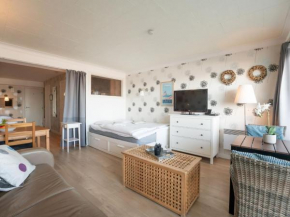 Studio Capri with sea view by Interhome